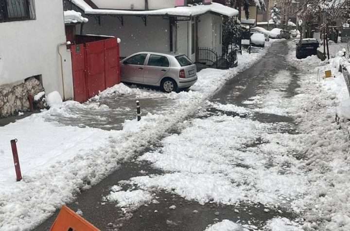 Građani koji su iz avlija izbacivali snijeg na očišćene ulice bit će kažnjeni