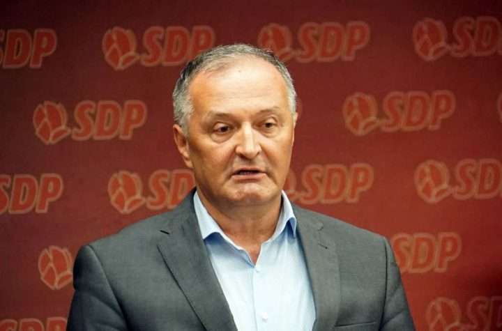 Helez: Izetbegović najavljuje blokade svojim izjavama