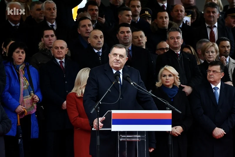Dodik je danas u Istočnom Sarajevu izrekao niz gluposti, naročito je zabrinut za kralja Tvrtka