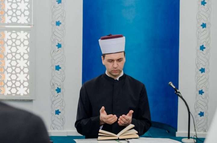 Poruka dr. hfz. Adnan-ef. Srebrenica: Ne kockajmo se makar sa svojim imanom, ako se već kockamo novcem