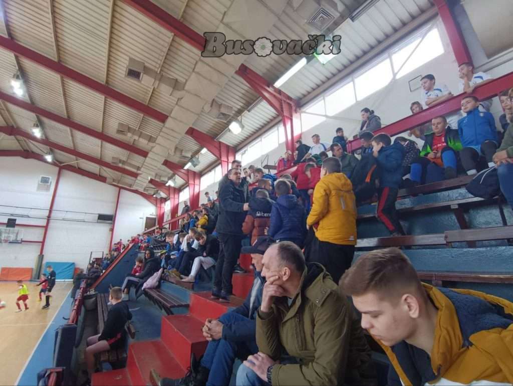 Pred punom dvoranom u Busovači odigrana Liga predpionira, cicibana i pjetlića