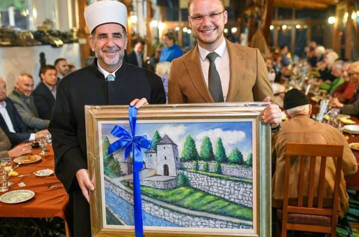 Stanivuković organizovao iftar u Banjoj Luci: Bila mi je čast biti domaćin u svetom mjesecu ramazanu
