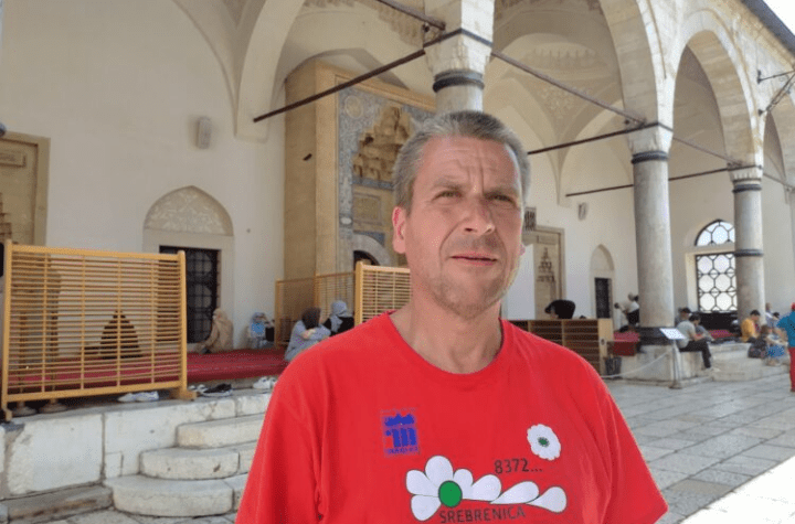 Nijemac pješači od Sarajeva do Jerusalema: Ono što sam doživio u Potočarima…