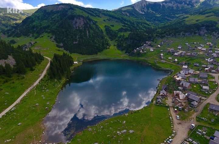 Trag čovjeka na spomeniku prirode: Prokoško jezero se pretvara u močvaru