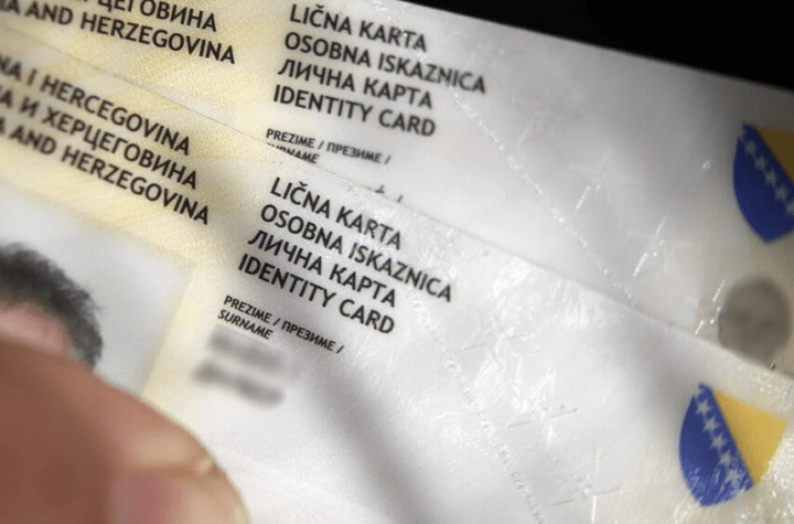 Ukoliko na vrijeme ne predate zahtjev za zamjenu lične karte kazna je do 300 KM