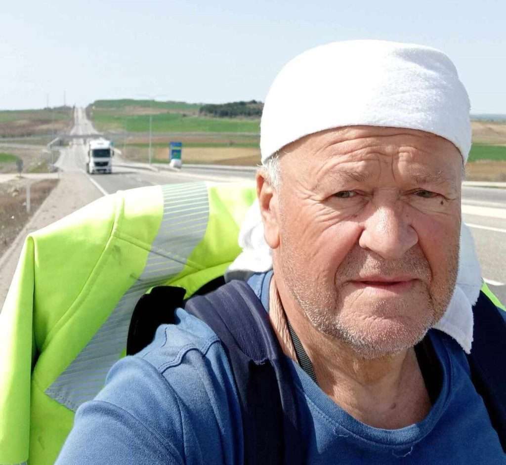 Hadžija Rifat Karić za Klix: Krenuo pješke na hadždž za koji niko nije znao!