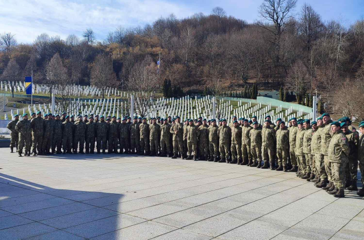Pripadnici EUFOR-a se postrojili u Potočarima: 'Preventiva je uvijek doborodošla, nije bez razloga'