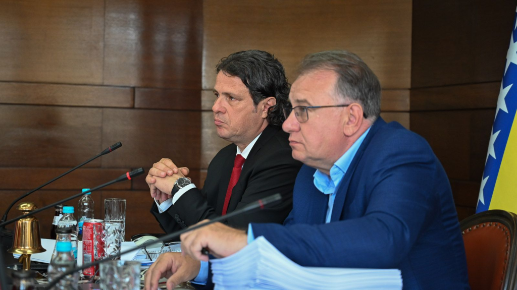 Od 1. jula u FBiH počinje primjena izmjena Zakona o doprinosima: Smanjuje se stopa na teret poslodavaca