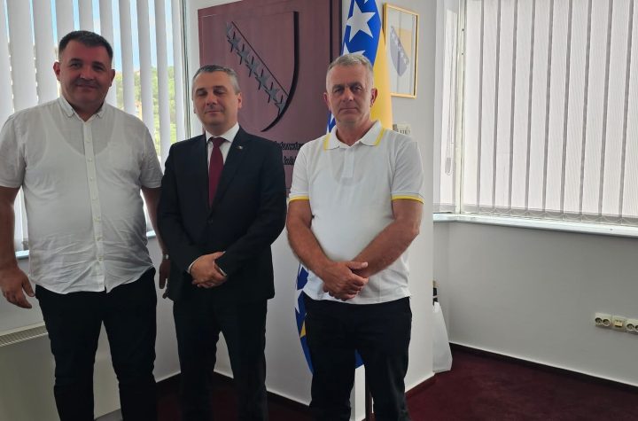 Mehanović i Šečić u službenoj posjeti ministru Dizdaru