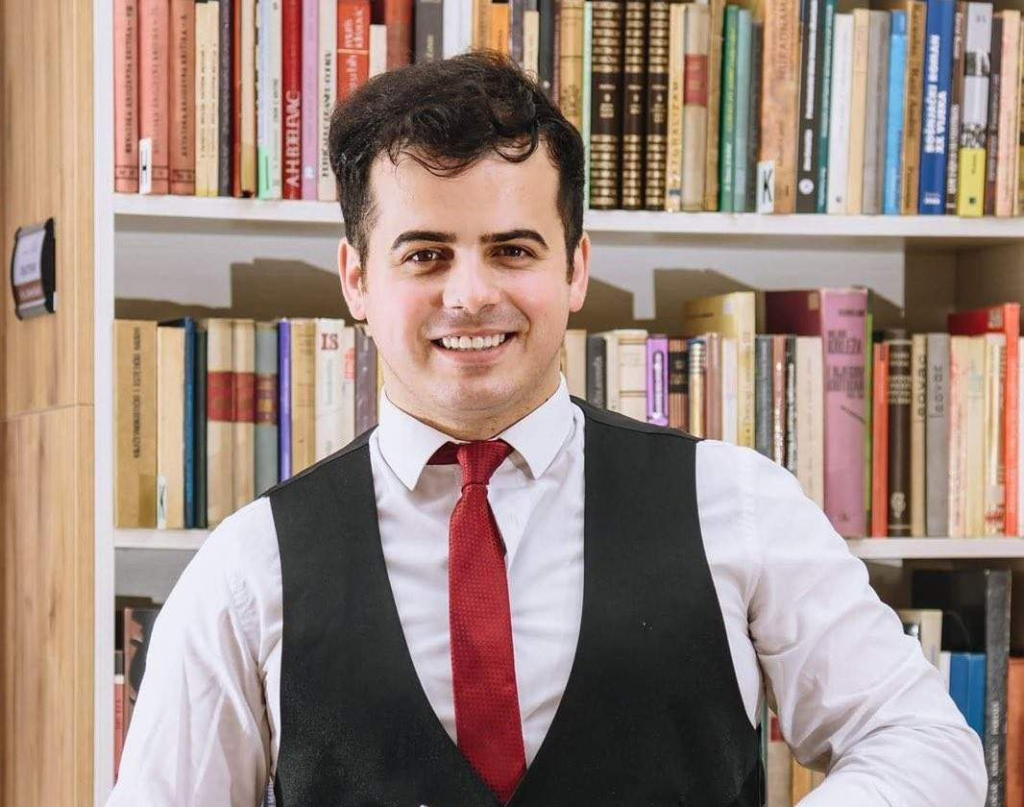 Semir Krnjić: Knjige, uprkos izazovima digitalnog doba, mogu oblikovati poglede i uvjerenja