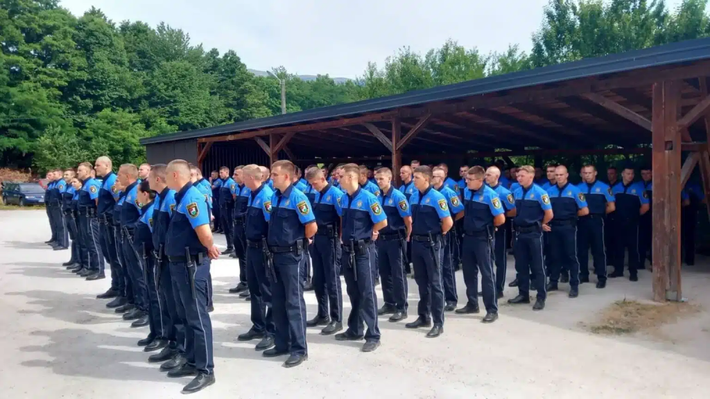 MUP SBK raspisuje konkurs za prijem 100 novih policajaca i 12 mlađih inspektora