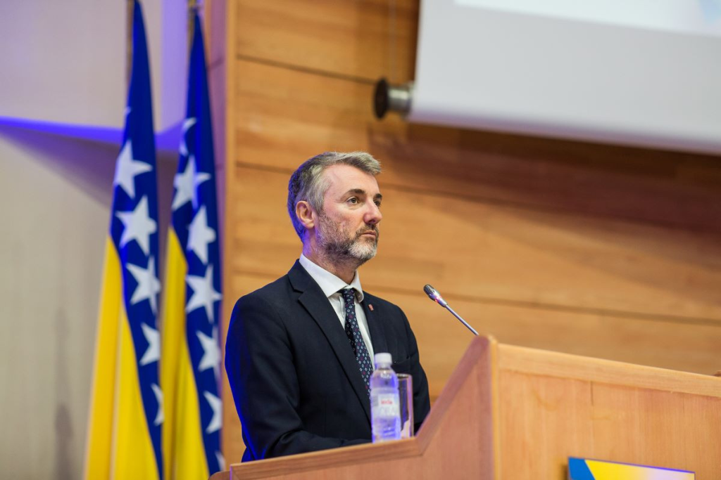 Forto: Završava era CIPS-a, sad uvodimo umjetnu inteligenciju u državnu upravu