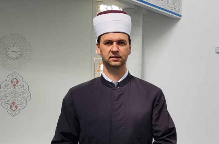 Glavni imam MIZ Busovača hfz. dr. Adnan-ef. Srebrenica proglašen najboljim muallimom Muftiluka travničkog