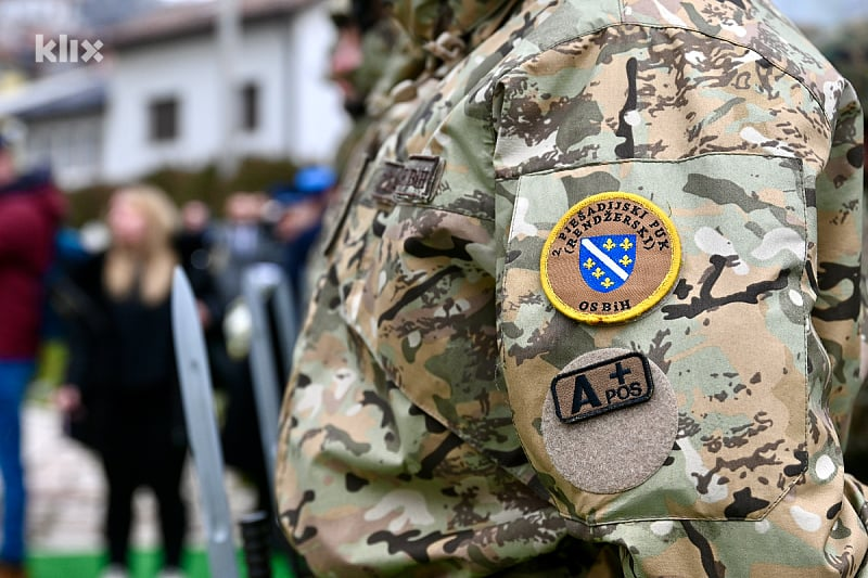 Nabavka novih uniformi za Oružane snage BiH i dalje usmjerena na donacije, izazovi sa ponuđačima i budžetom