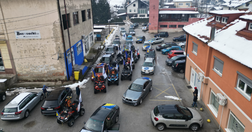 U Busovači obilježen Dan državnosti Bosne i Hercegovine defileom vozila