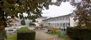 Mješovita srednja škola Busovača raspisuje javni oglas za prijem 10 profesora i radnika na održavanju higijene