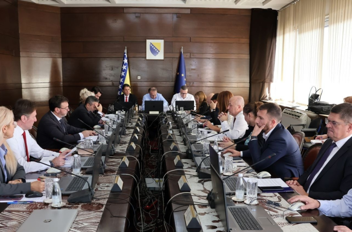 Vlada FBiH odobrila 3,8 miliona KM pomoći privatnim poslodavcima i obrtima