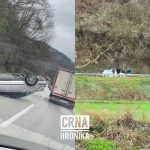 Teška saobraćajna nesreća na putu Kaonik – Busovača: Vozilo završilo na krovu, saobraćaj usporen
