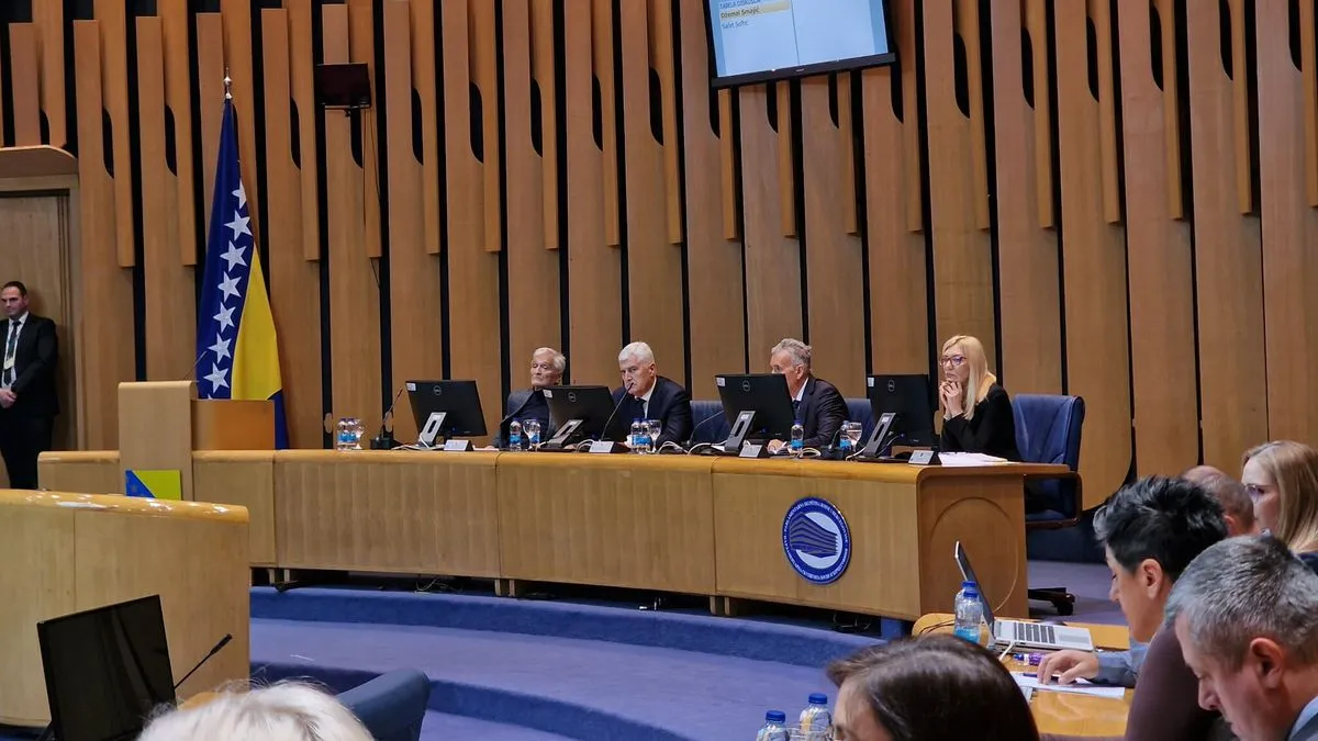 Grupa državnih delegata zarađuju platu šest i više hiljada, a ne dolaze na posao