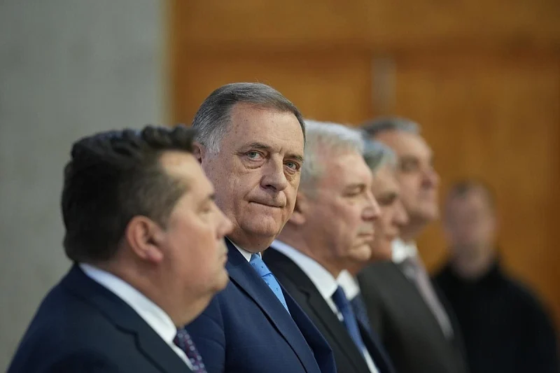 Milorad Dodik najavio proglašenje nezavisnosti RS-a ako se nametne zakon o državnoj imovini