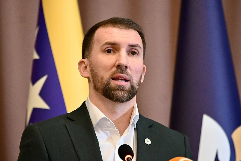 Delić podnio prijavu protiv pripadnika MUP-a RS iz Doboja zbog napada na žene i cijepanja zastave RBiH