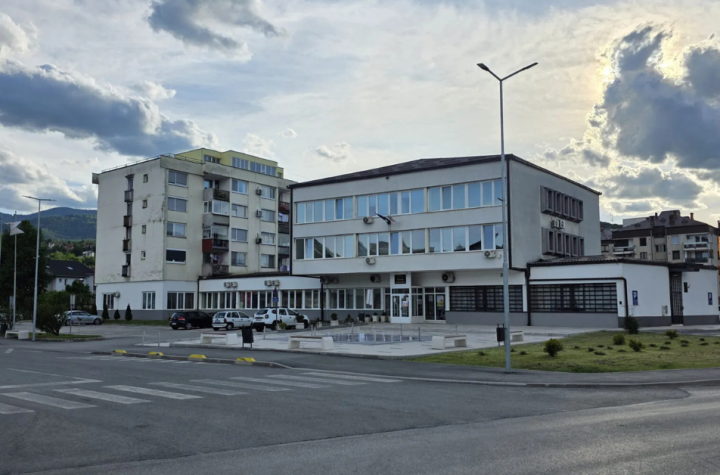 Općina Busovača prima četiri državna službenika