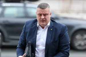 Vojin Mijatović više ne smije obavljati dužnost ministra: Vrhovni sud FBiH mu odredio mjere zabrane