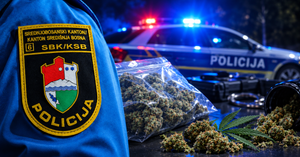 U Busovači pronađene materije koje asociraju na cannabis i speed