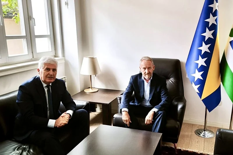 Izetbegović i Čović u centrali SDA razgovarali o formiranju vlasti: "Vraćanje međusobnog povjerenja"